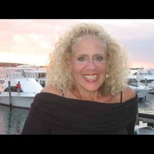 Meet your Posher, Carole